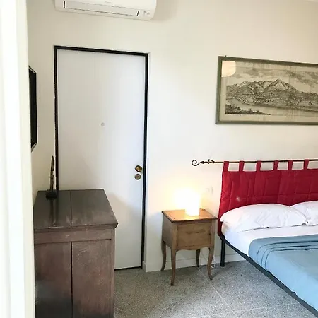 Casa Cairoli * Mediolan