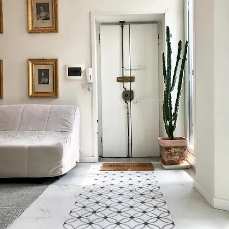 Casa Cairoli